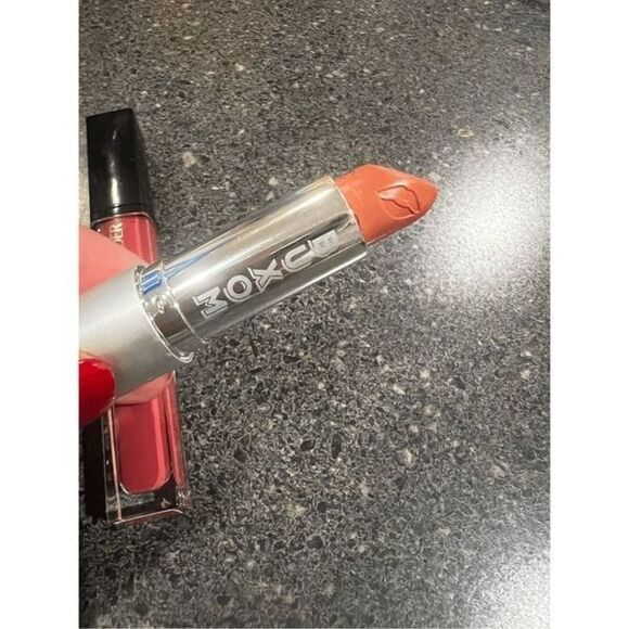 Makeup bundle givy - Picture 8 of 8